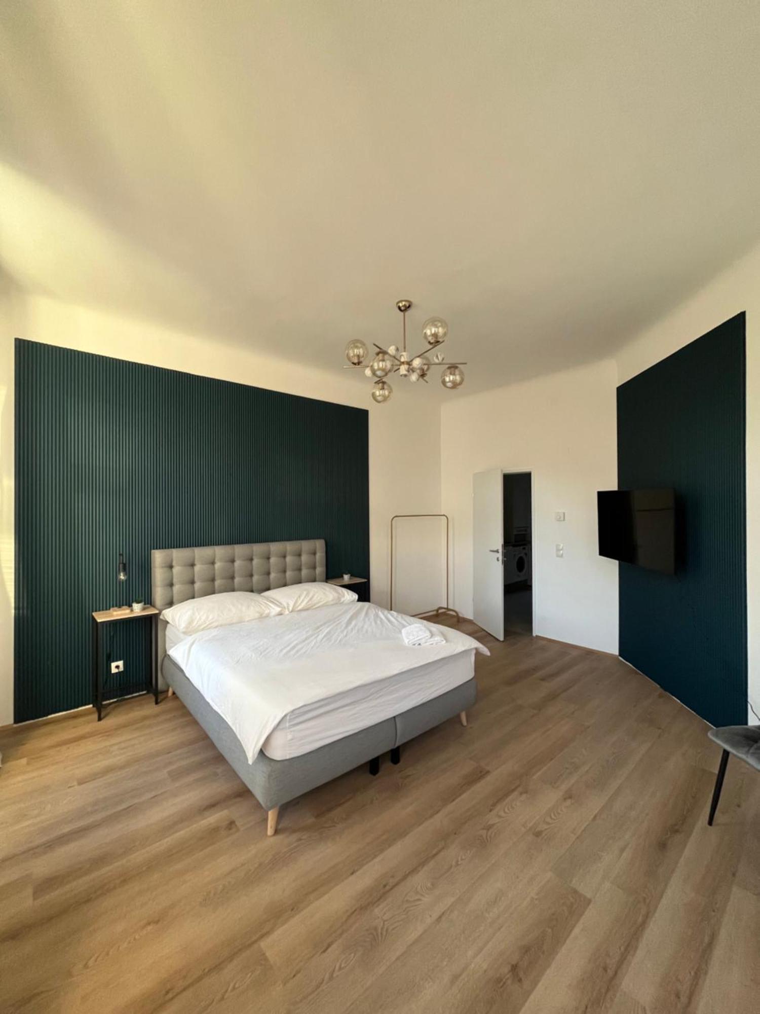 Apartament Schoenbrunn Near Metro Viena